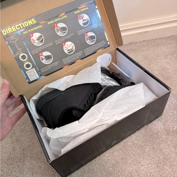 Heelys Pro 20 Skate Shoe- Kids - Picture 14 of 15